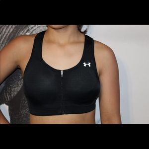 sports bra